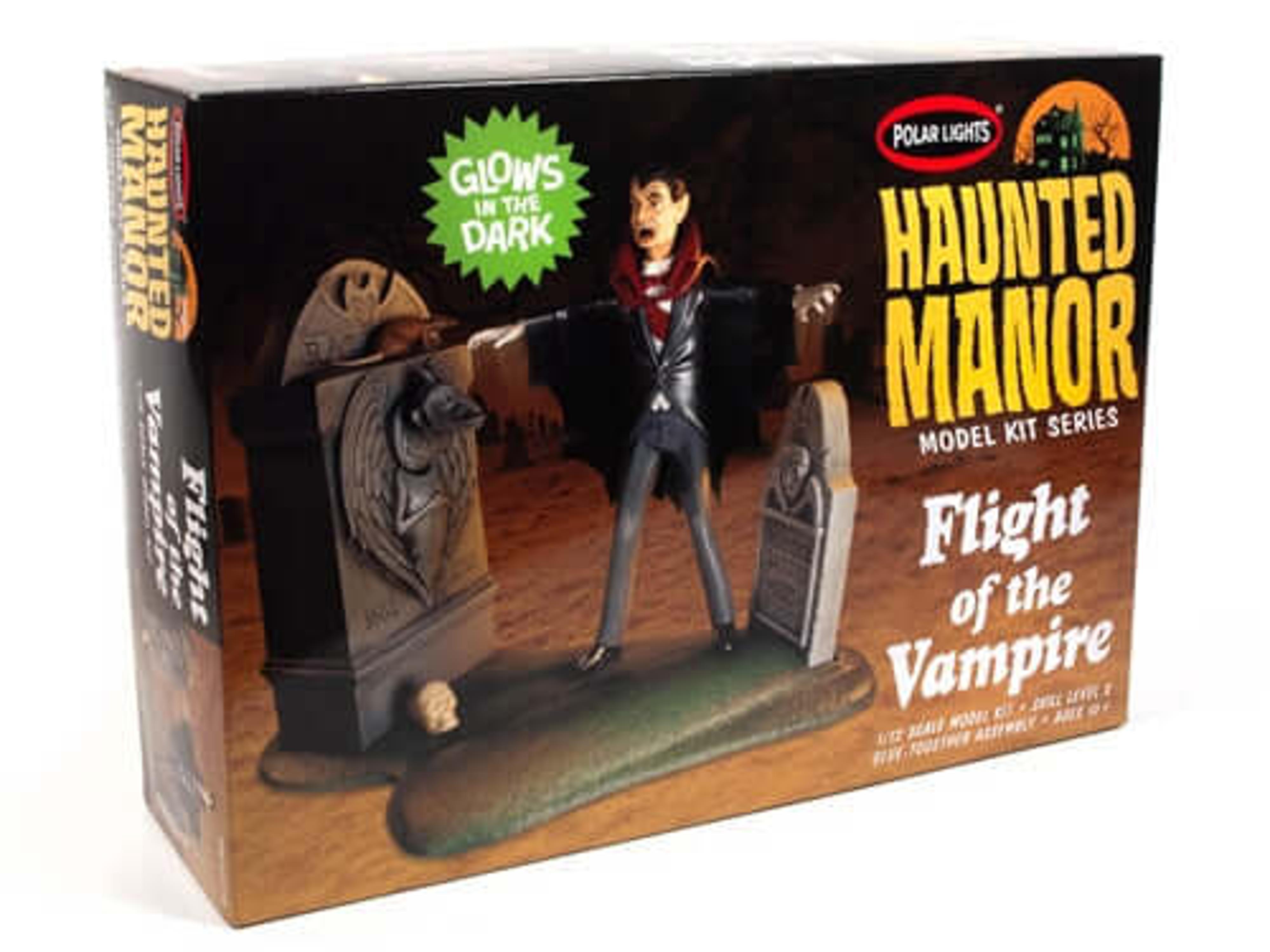 1/12 Haunted Manor Flight of the Vampire Glow-in-the-Dark Diorama Set