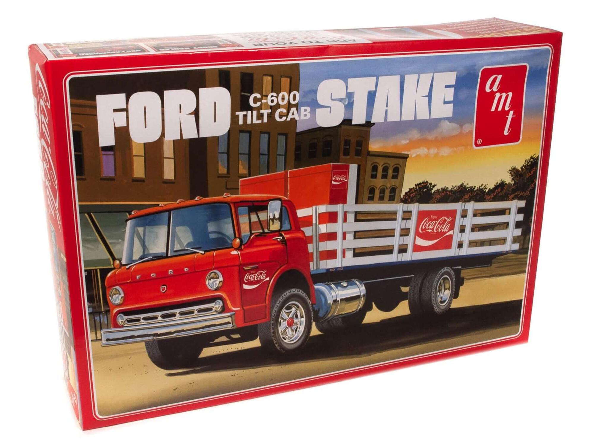 AMT 1/25 Ford C-600 Stake Bed Model Kit w/ Coca-Cola Vending Machines