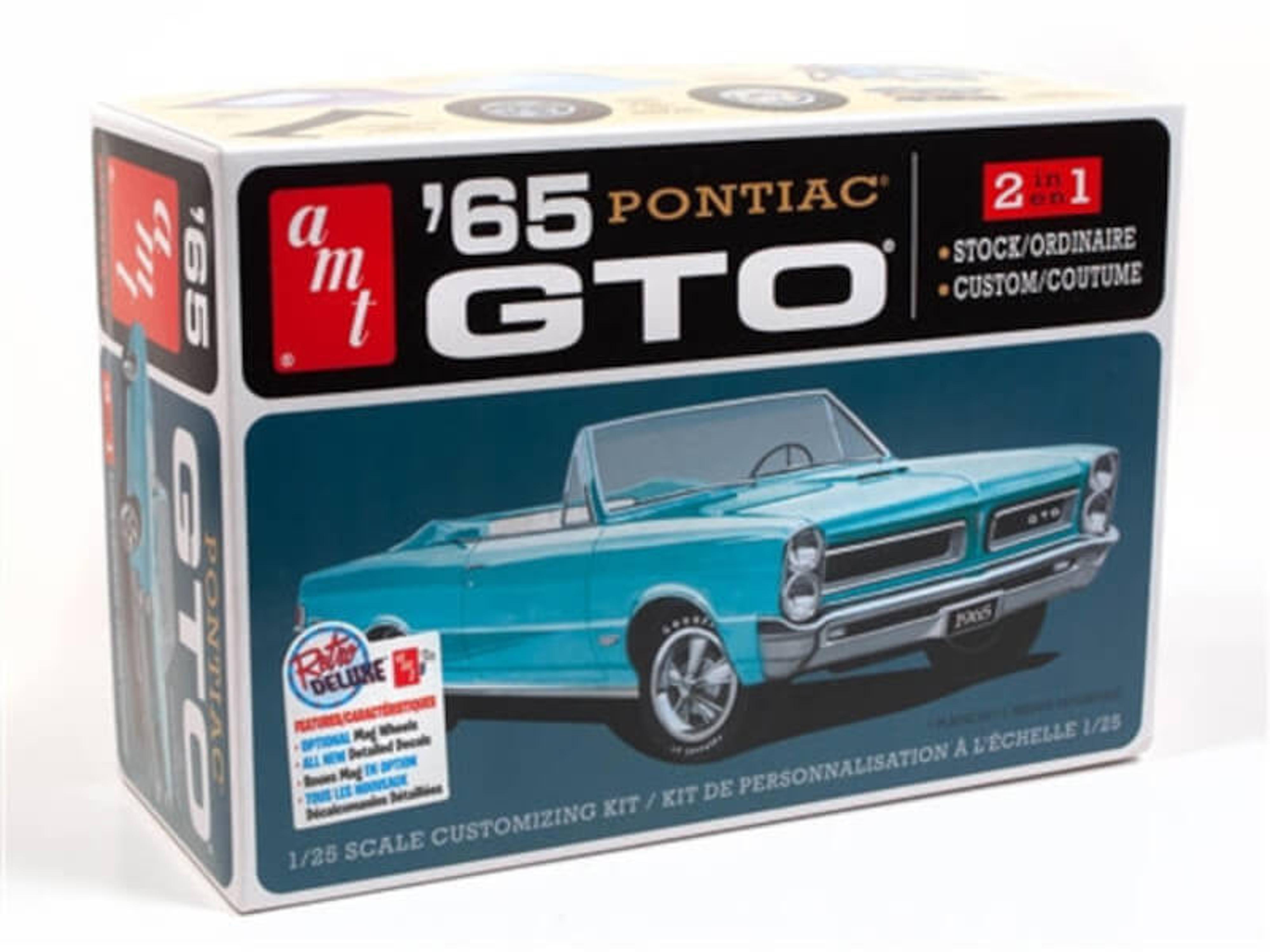 AMT 1/25 1965 Pontiac GTO 2-in-1 Model Kit