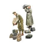 Miniart 1/35 German Soldiers w/ Jerry Cans Model Kit