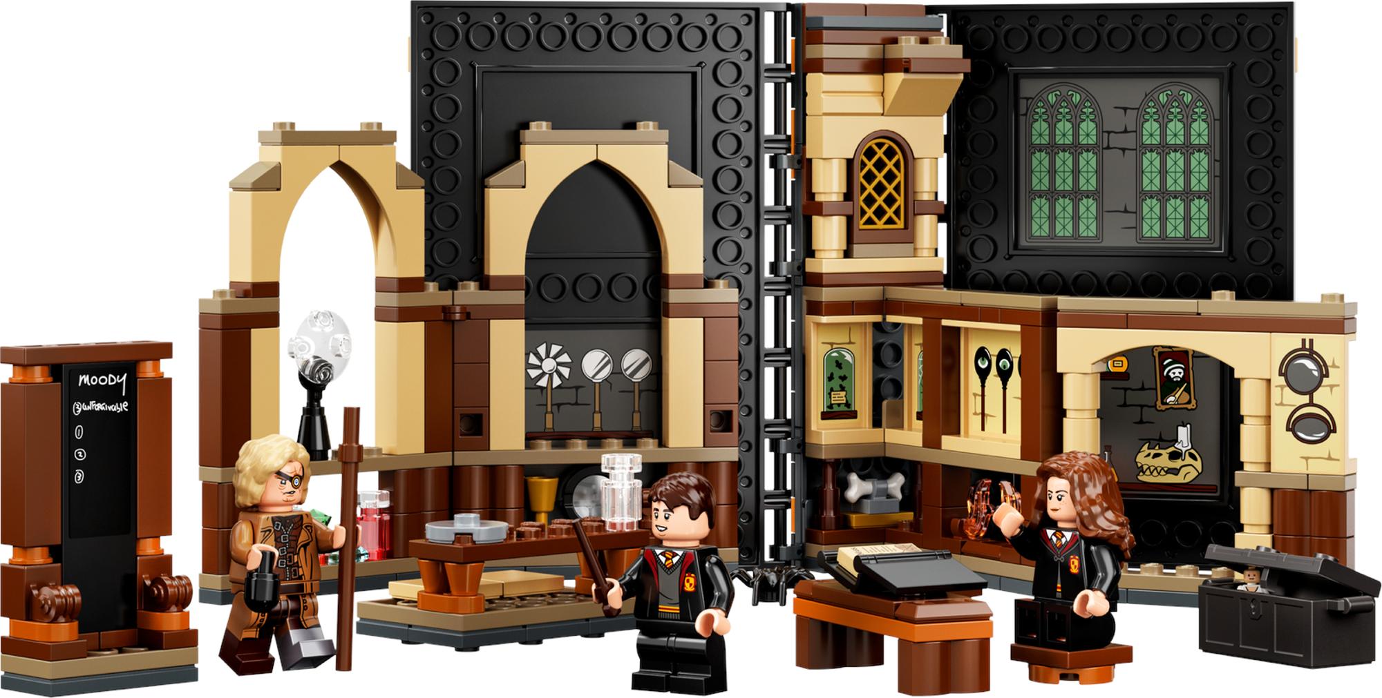 LEGO Harry Potter - Hogwarts Moments: Defense Against the Dark Arts Class