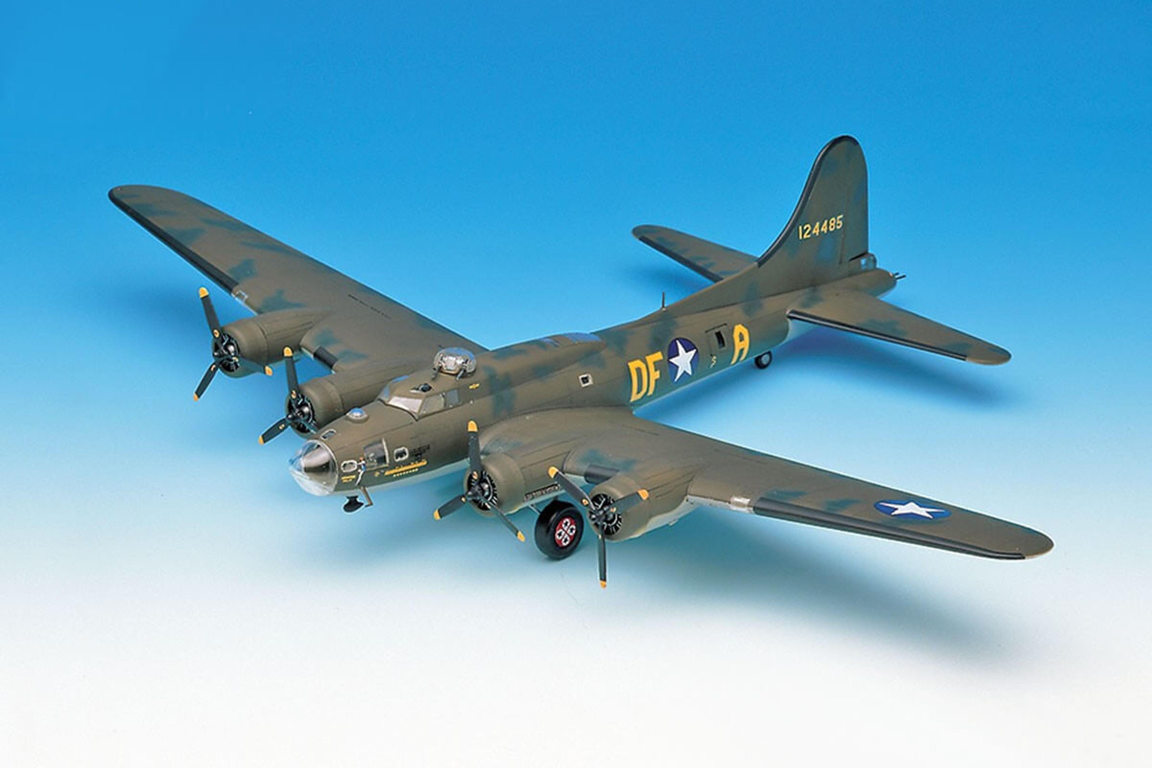 1/72 B-17F Memphis Belle Model Kit