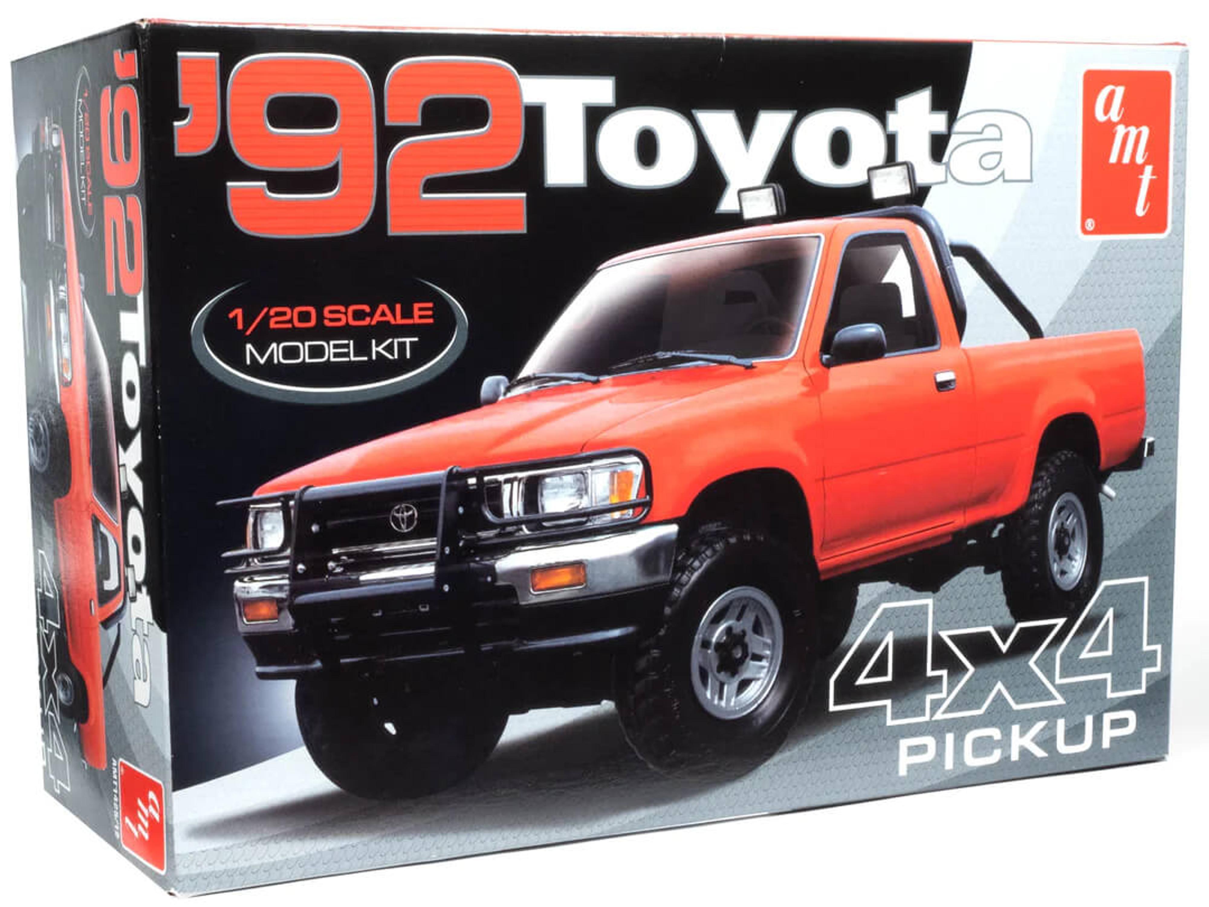 1/20 1992 Toyota 4x4 Pickup Model Kit
