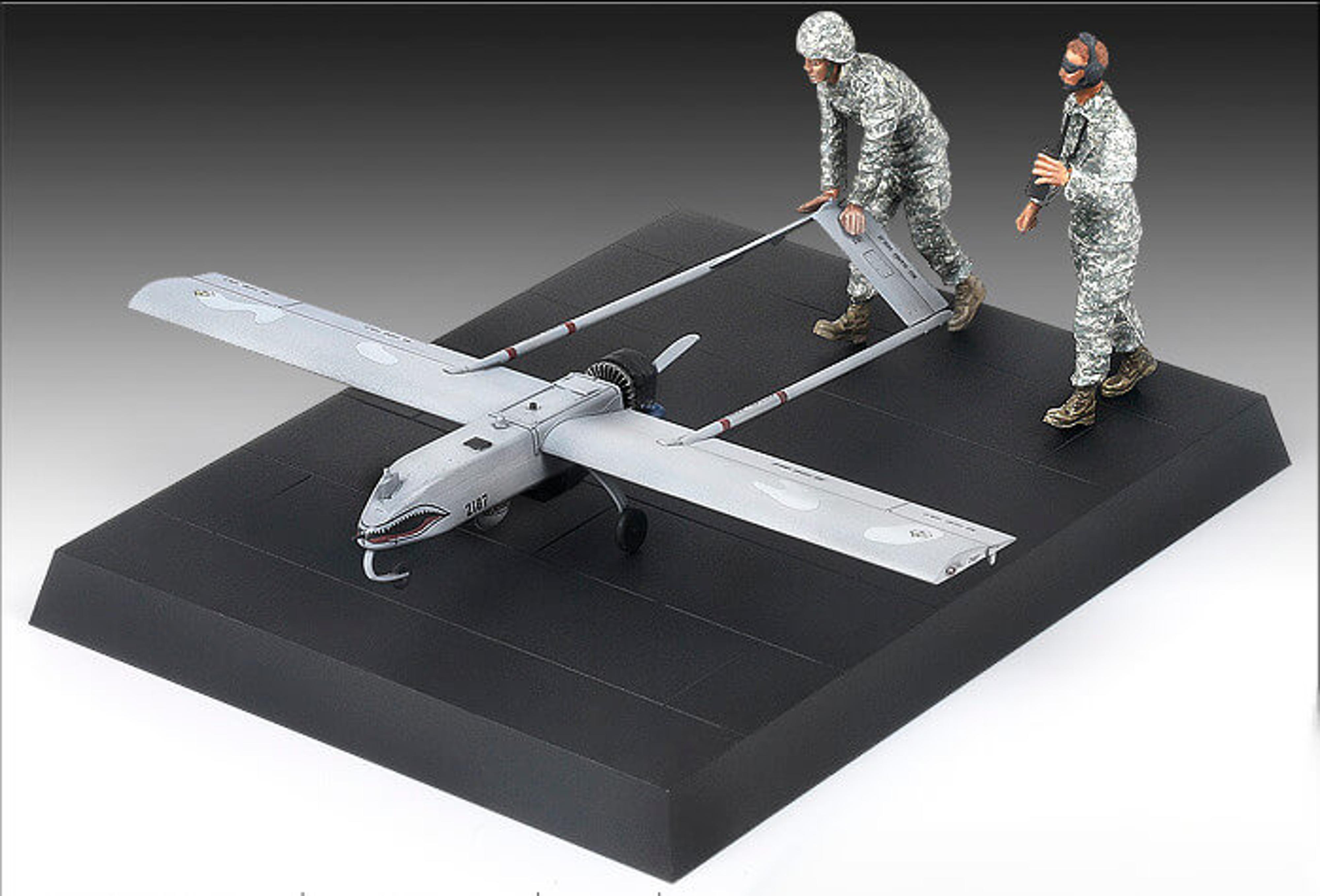 1/35 U.S. Army RQ-7B UAV Model Kit