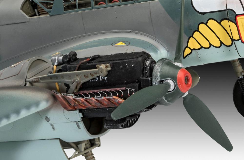 Revell 1/32 Messerschmitt Bf110 C-2/C-7 Model Kit